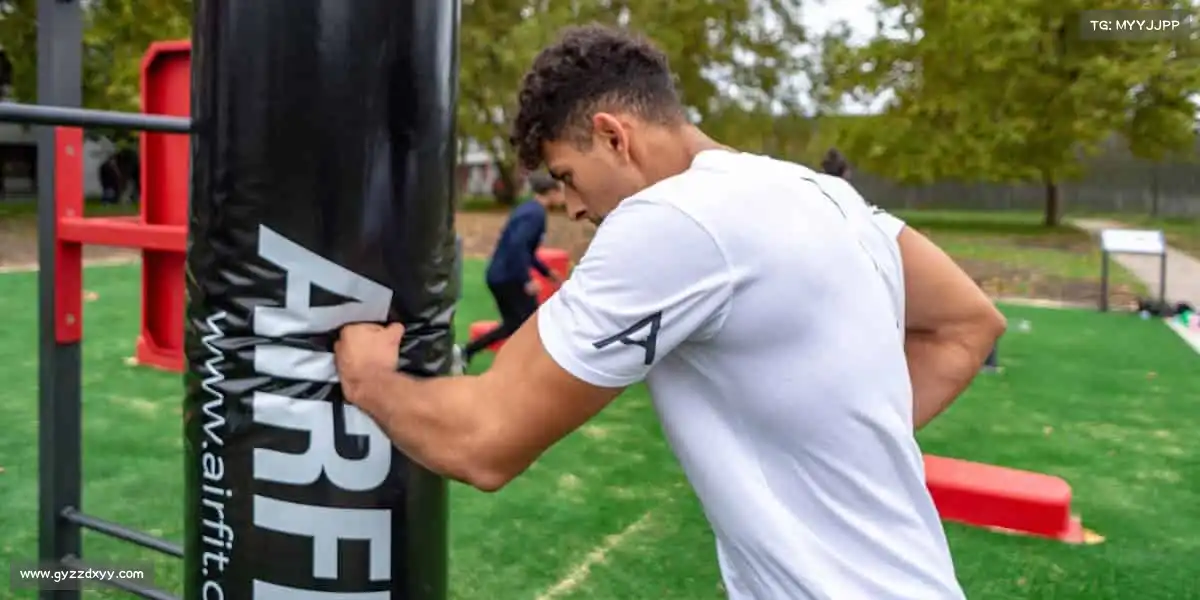 壹号娱乐⚽激情在赛场燃烧,梦想从这里起航 —— 一起奔赴热爱的运动世界!